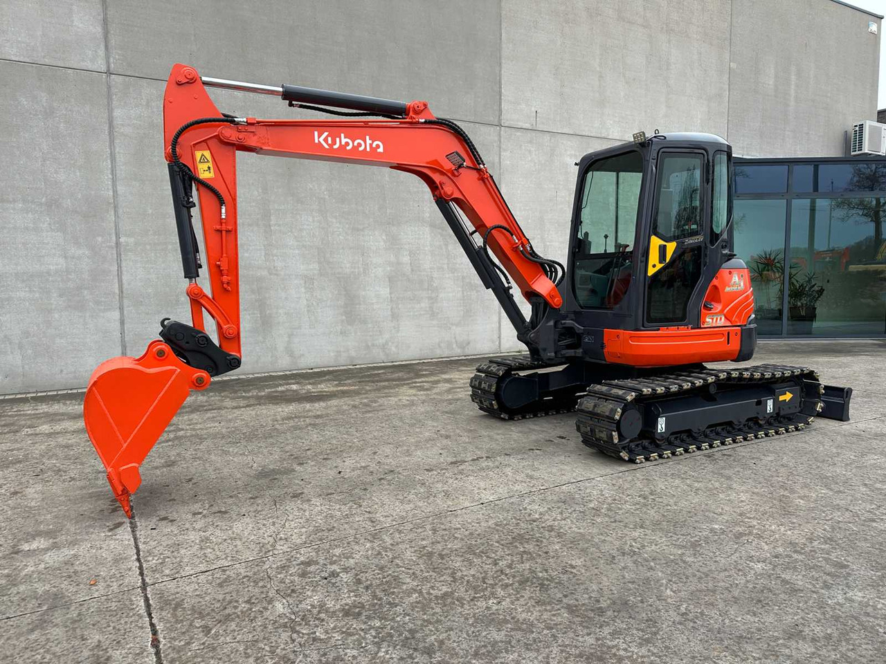 KUBOTA - 2012 - KX155-3SZ - MIDI EXCAVATOR - Экскаватор: фото 1 KUBOTA - 2012 - KX155-3SZ - MIDI EXCAVATOR - Экскаватор: фото 1