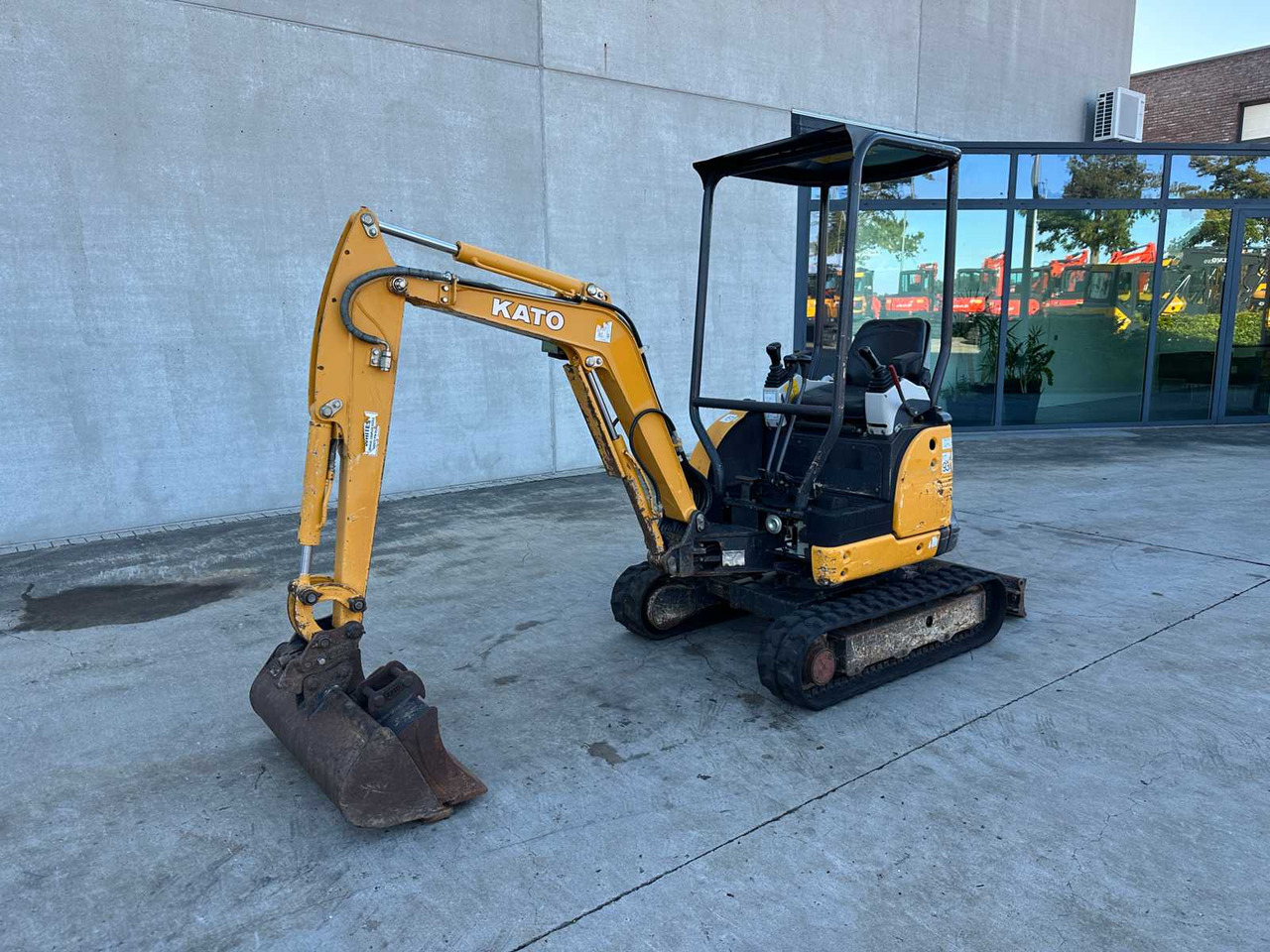 Kato 17VXE - Мини-экскаватор: фото 1 Kato 17VXE - Мини-экскаватор: фото 1