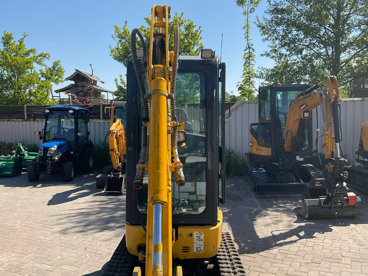 Komatsu Excabator/PC16 R 3Hs - Гусеничный экскаватор: фото 5 Komatsu Excabator/PC16 R 3Hs - Гусеничный экскаватор: фото 5