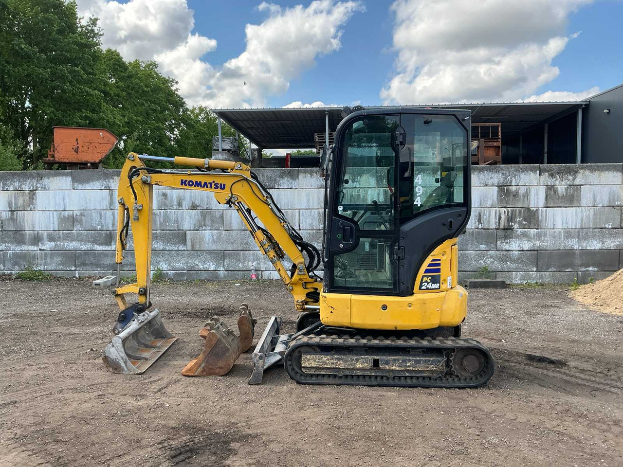 Komatsu Pc24mr - Мини-экскаватор: фото 2 Komatsu Pc24mr - Мини-экскаватор: фото 2
