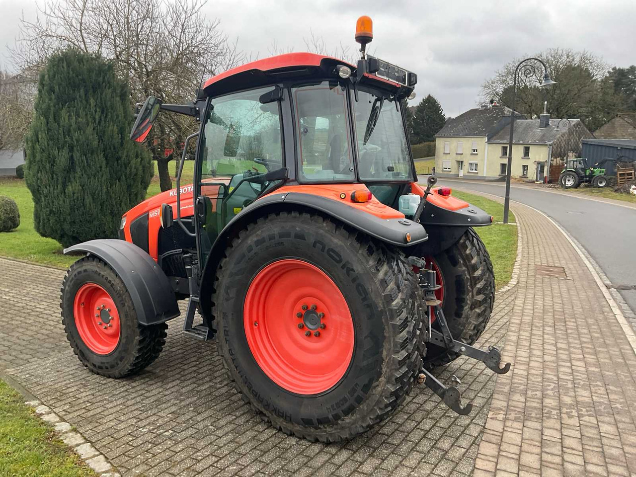 Kubota 2020 KUBOTA M5111 FOUR WHEEL DRIVE FARM TRACTOR - Трактор: фото 3 Kubota 2020 KUBOTA M5111 FOUR WHEEL DRIVE FARM TRACTOR - Трактор: фото 3