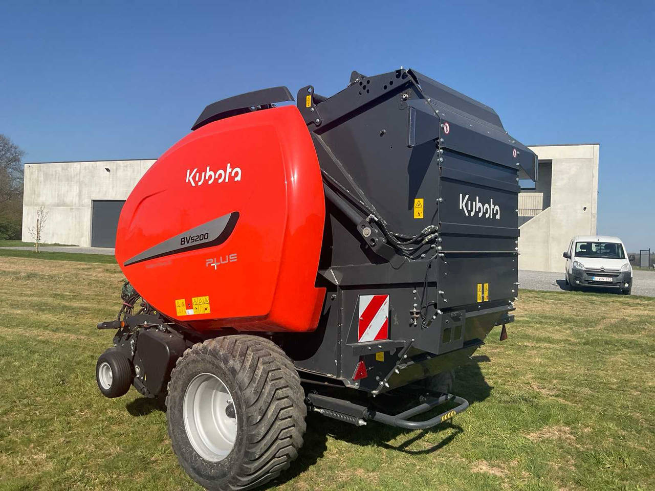 Kubota BV5200 - Пресс-подборщик рулонный: фото 3 Kubota BV5200 - Пресс-подборщик рулонный: фото 3