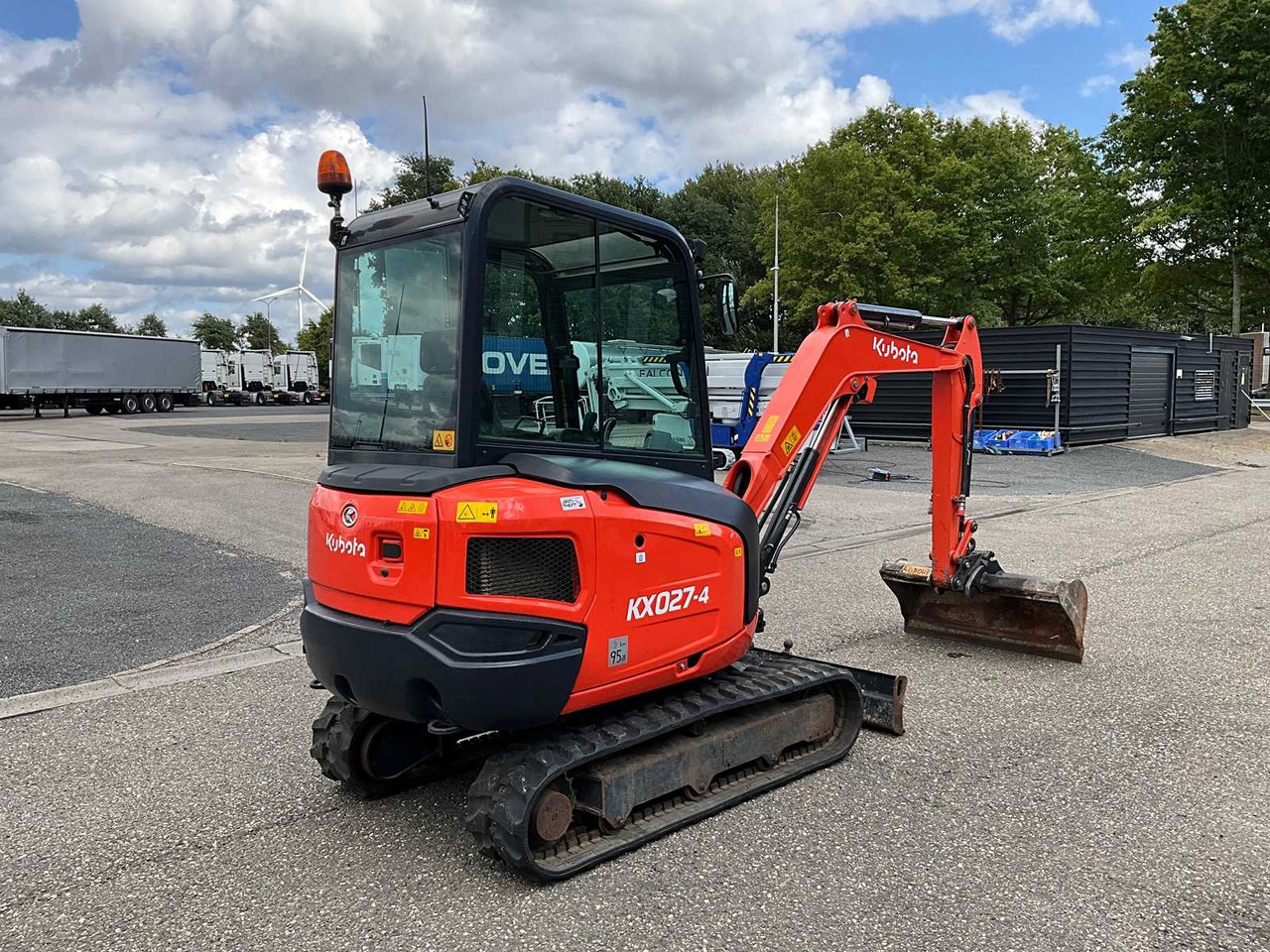 Kubota KX027-4 - Мини-экскаватор: фото 5 Kubota KX027-4 - Мини-экскаватор: фото 5