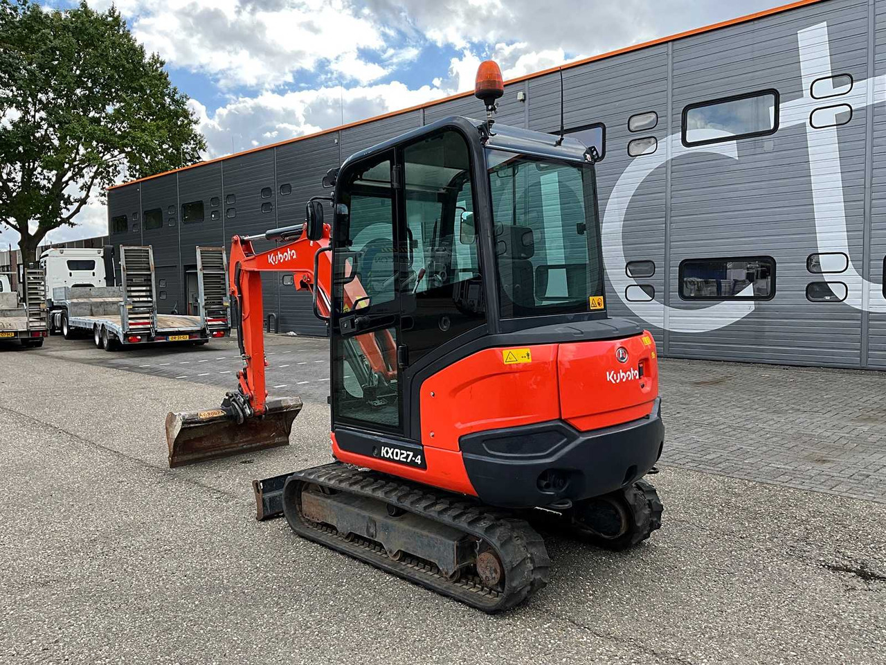 Kubota KX027-4 - Мини-экскаватор: фото 3 Kubota KX027-4 - Мини-экскаватор: фото 3