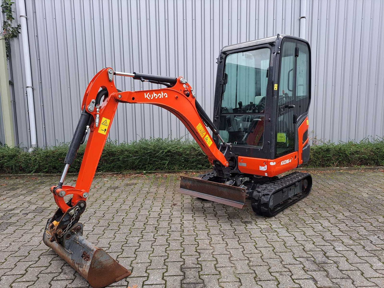 Kubota KX16-04 - Мини-экскаватор: фото 1 Kubota KX16-04 - Мини-экскаватор: фото 1
