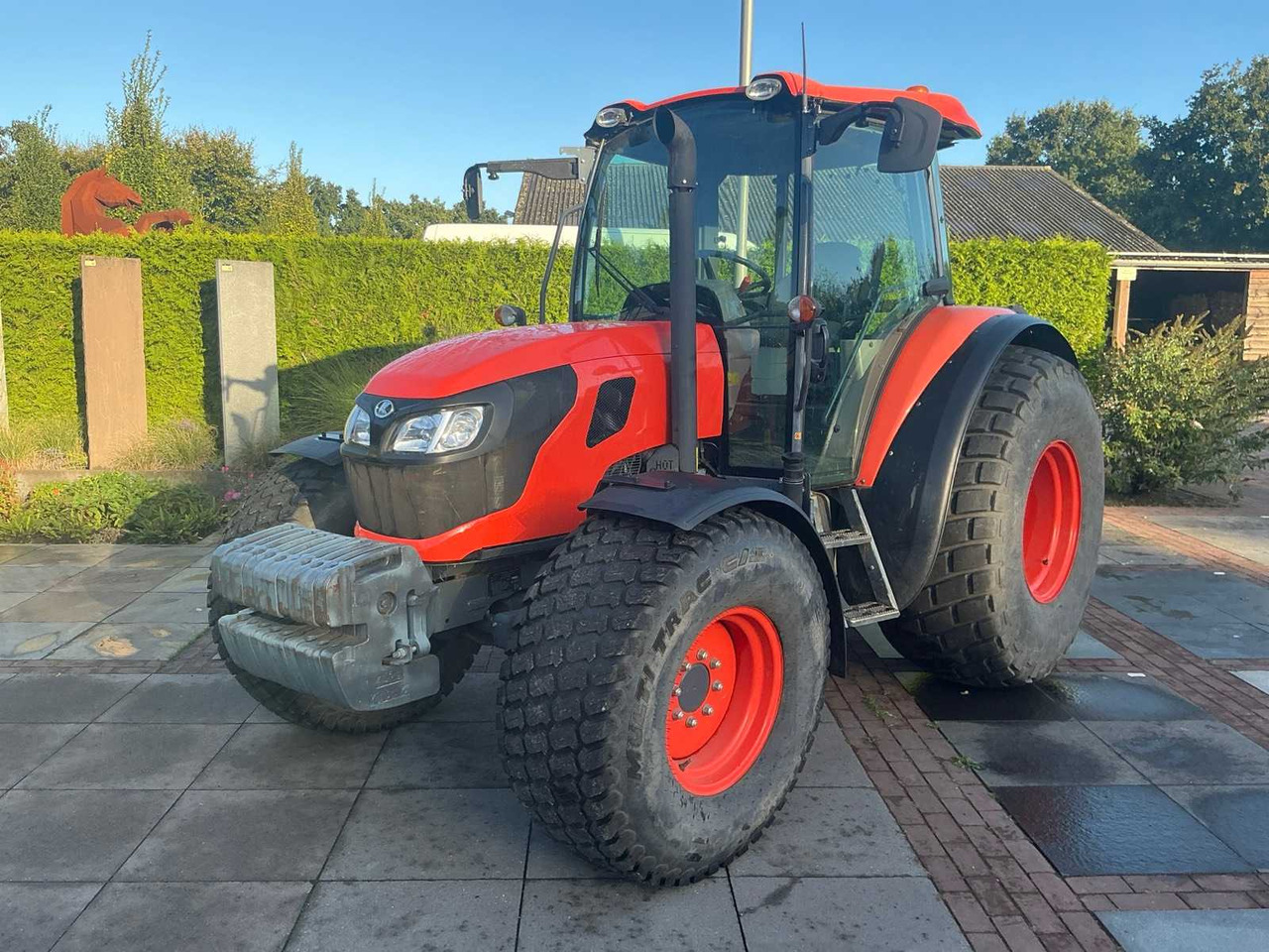 Kubota M12 M8560-H-C - Трактор: фото 1 Kubota M12 M8560-H-C - Трактор: фото 1