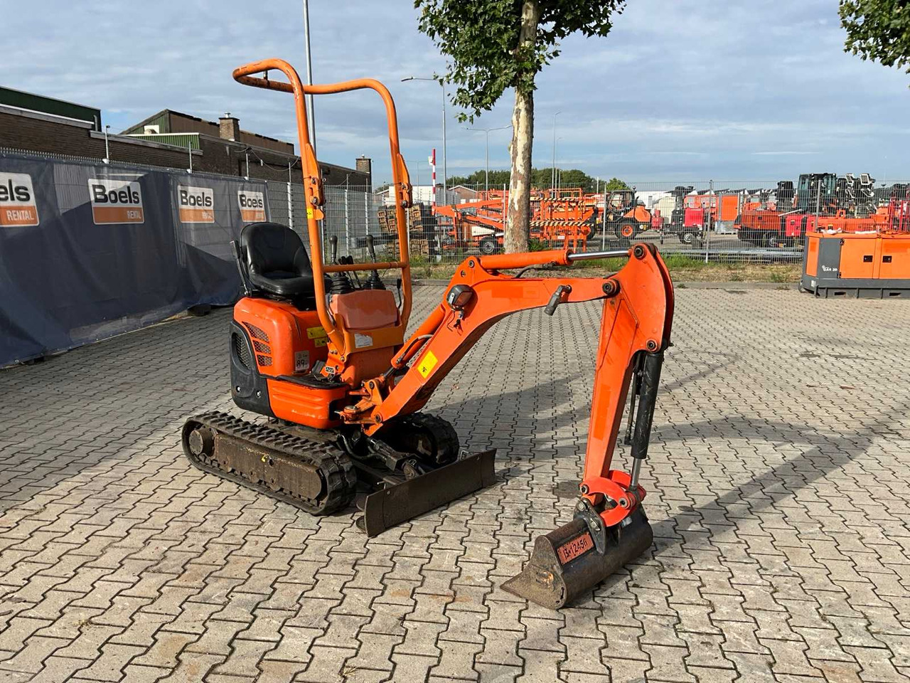 Kubota U10-3 - Мини-экскаватор: фото 3 Kubota U10-3 - Мини-экскаватор: фото 3