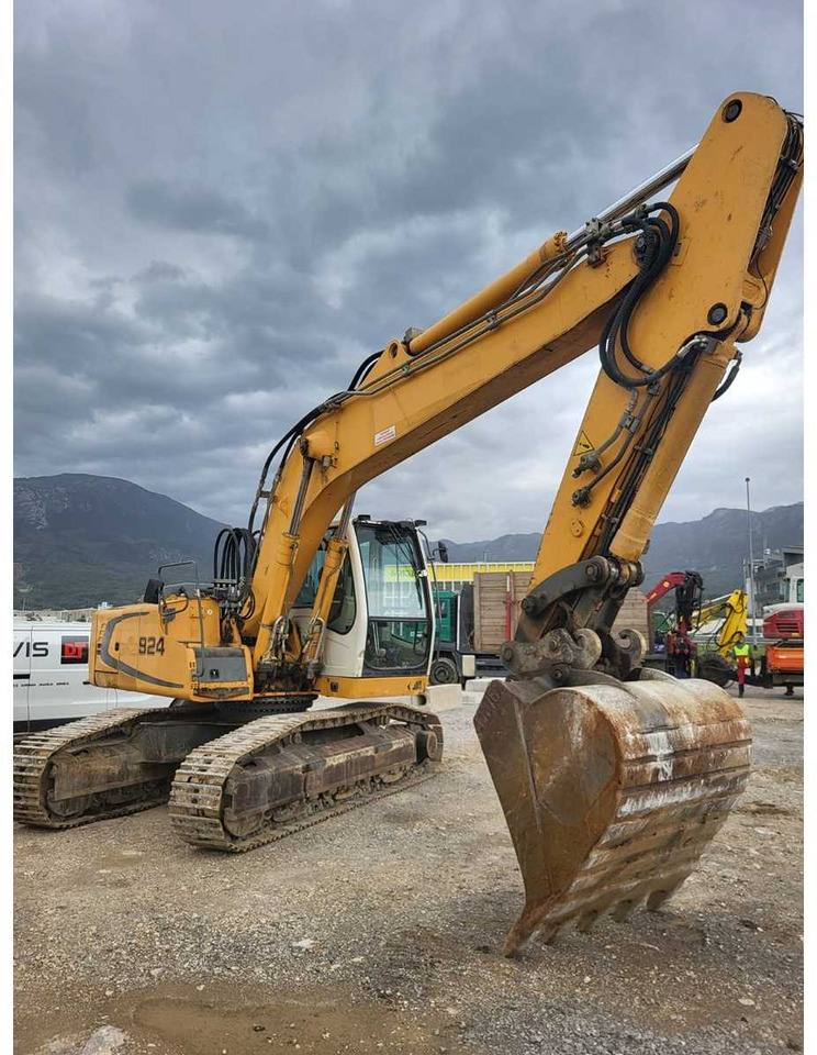 LIEBHERR R924 C SL - Гусеничный экскаватор: фото 4 LIEBHERR R924 C SL - Гусеничный экскаватор: фото 4