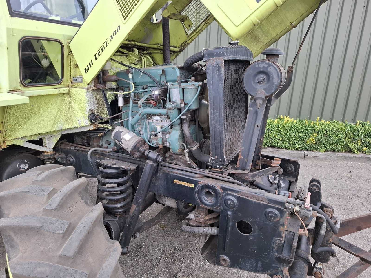 MERCEDES-BENZ - MB TRAC 800 - ALL-WHEEL DRIVE AGRICULTURAL TRACTOR - Трактор: фото 2 MERCEDES-BENZ - MB TRAC 800 - ALL-WHEEL DRIVE AGRICULTURAL TRACTOR - Трактор: фото 2