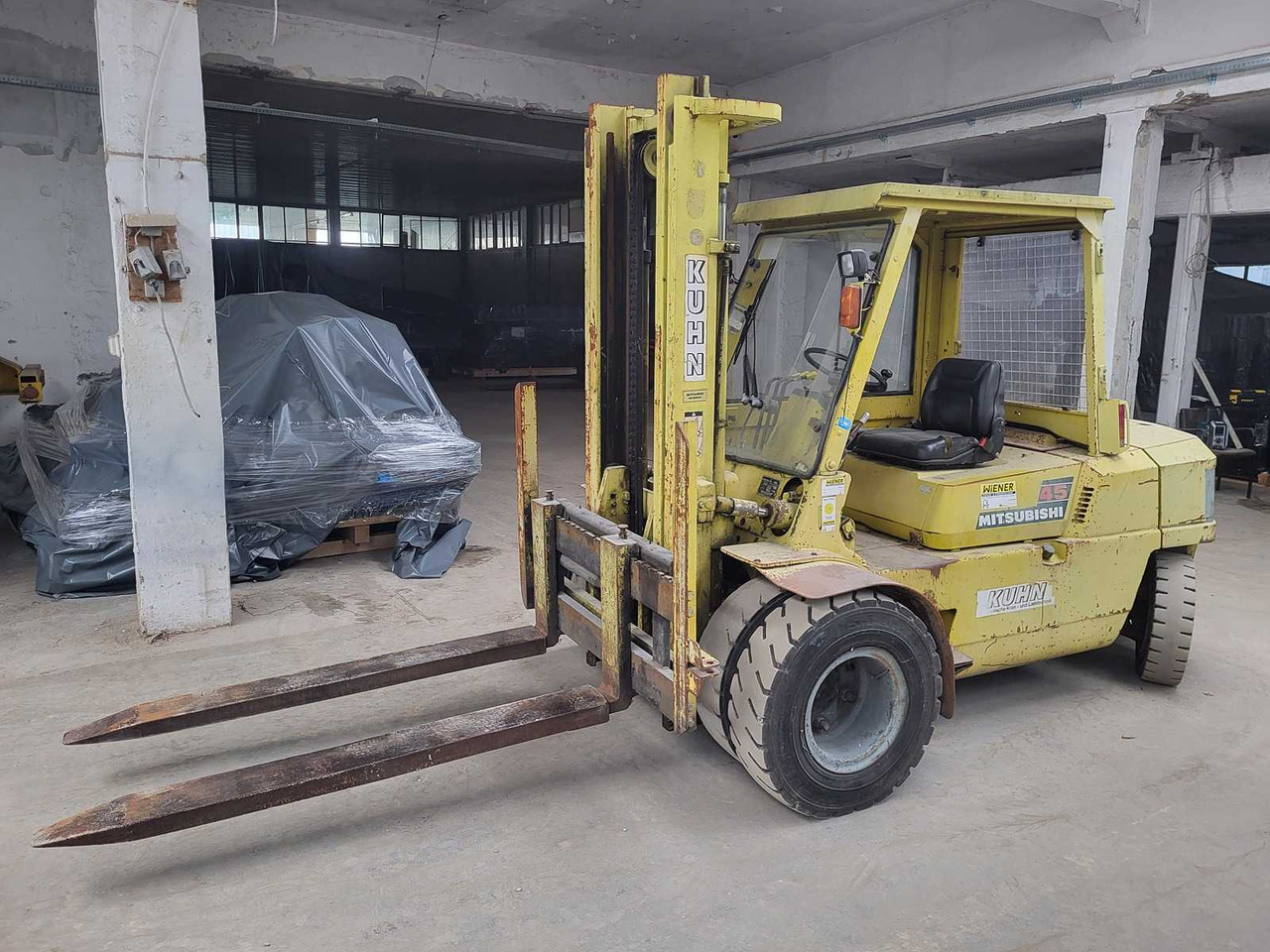 MITSUBISHI - FD45 - FORKLIFT TRUCKS - 1991 - Вилочный погрузчик: фото 1 MITSUBISHI - FD45 - FORKLIFT TRUCKS - 1991 - Вилочный погрузчик: фото 1