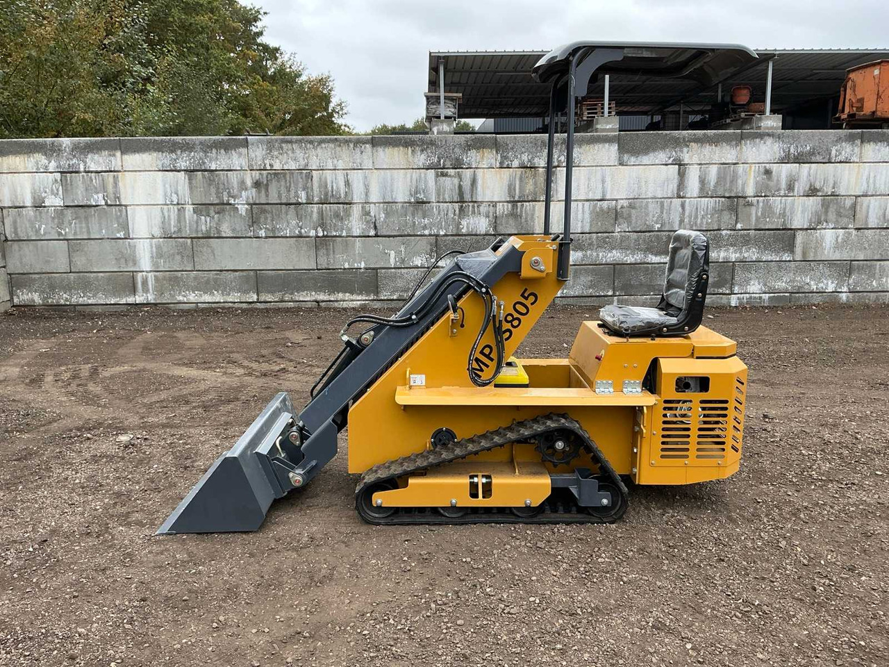 Machpro MP-S805 Skidsteer - Мини-погрузчик с бортовым поворотом: фото 2 Machpro MP-S805 Skidsteer - Мини-погрузчик с бортовым поворотом: фото 2