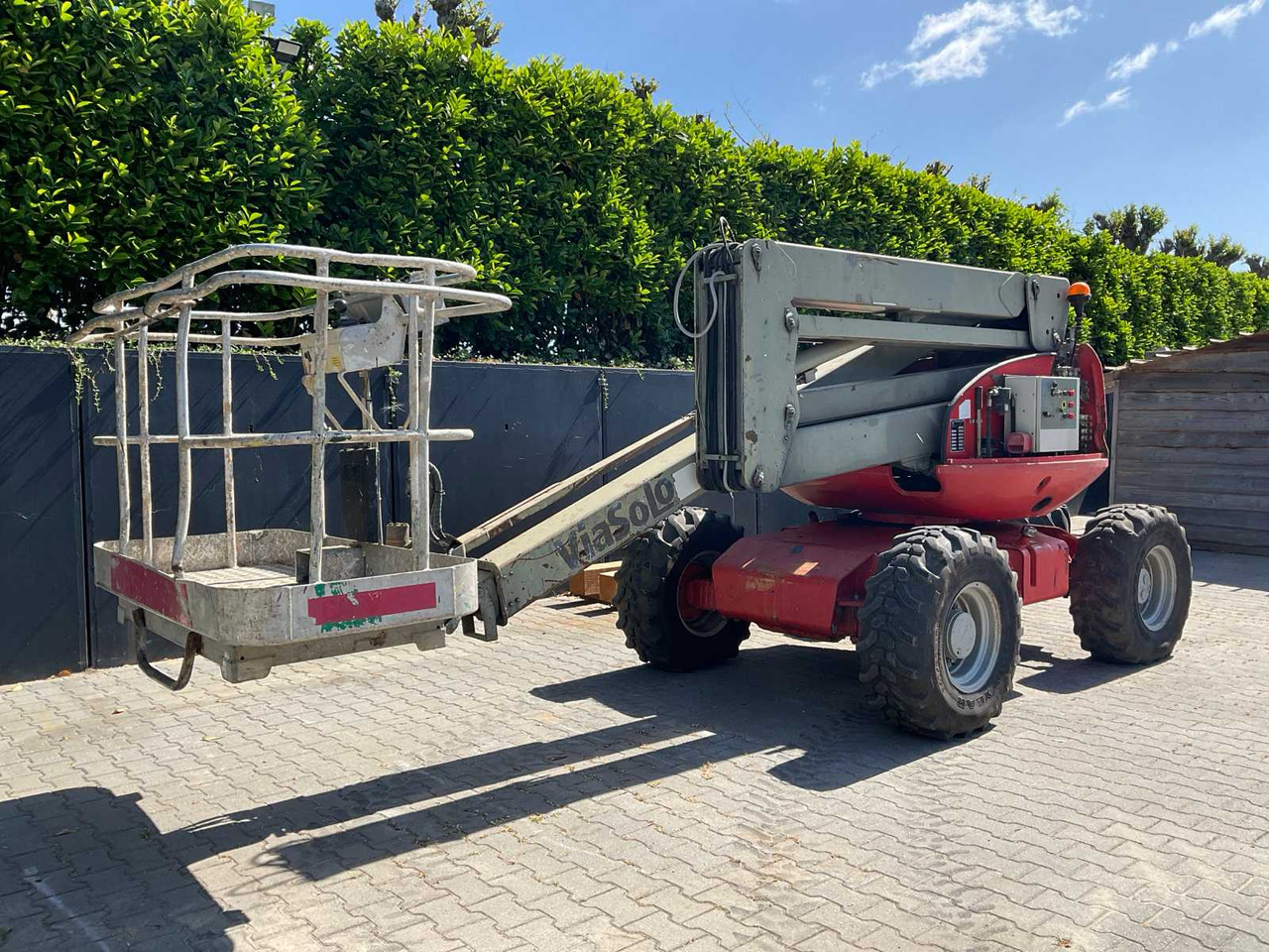 Manitou 150 ATS - Подъёмник: фото 1 Manitou 150 ATS - Подъёмник: фото 1