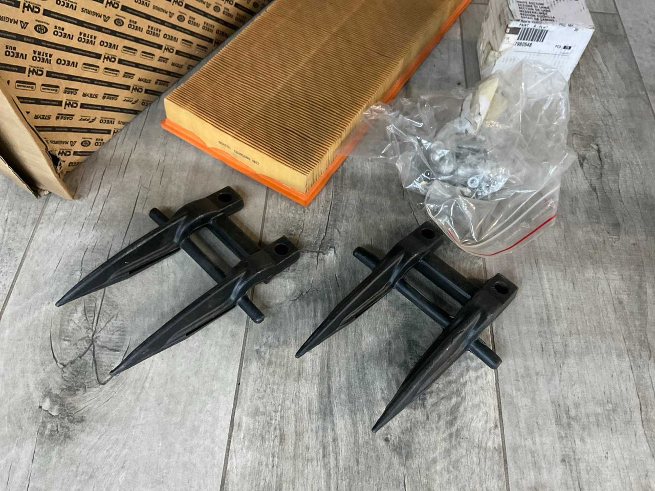 NEW HOLLAND CX 8060 COMBINE HARVESTER PARTS - Зерноуборочный комбайн: фото 2 NEW HOLLAND CX 8060 COMBINE HARVESTER PARTS - Зерноуборочный комбайн: фото 2