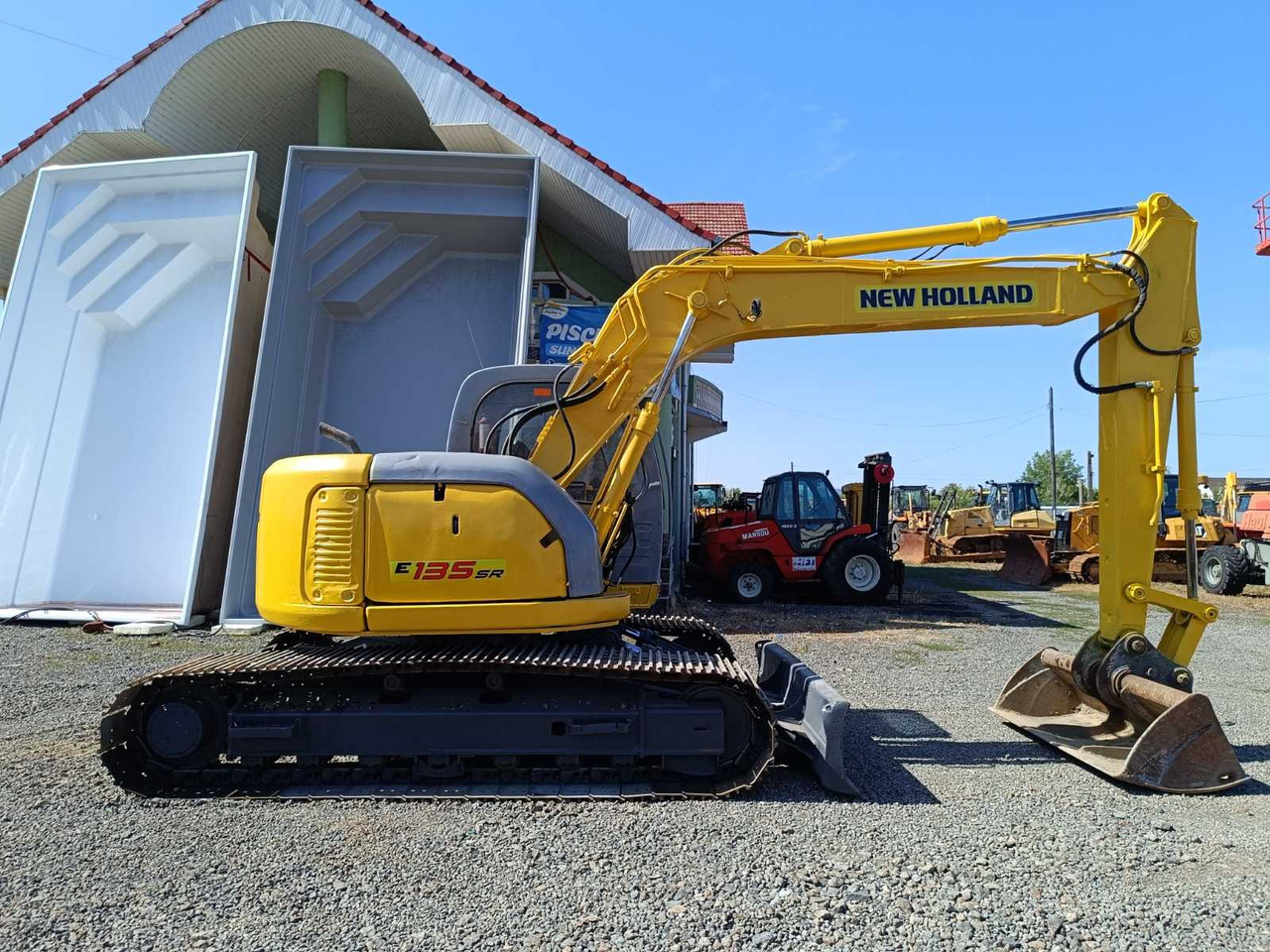 NEW HOLLAND KOBELCO - E-135-SR - TRACKED EXCAVATOR - 2011 - Экскаватор: фото 5 NEW HOLLAND KOBELCO - E-135-SR - TRACKED EXCAVATOR - 2011 - Экскаватор: фото 5