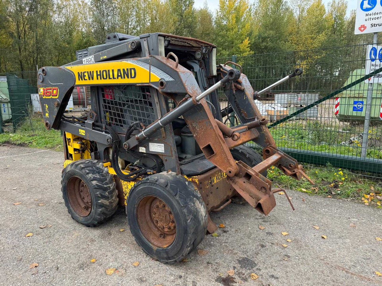New Holland 2007 NEW HOLLAND L160 SKID STEER LOADER - Мини-погрузчик с бортовым поворотом: фото 5 New Holland 2007 NEW HOLLAND L160 SKID STEER LOADER - Мини-погрузчик с бортовым поворотом: фото 5