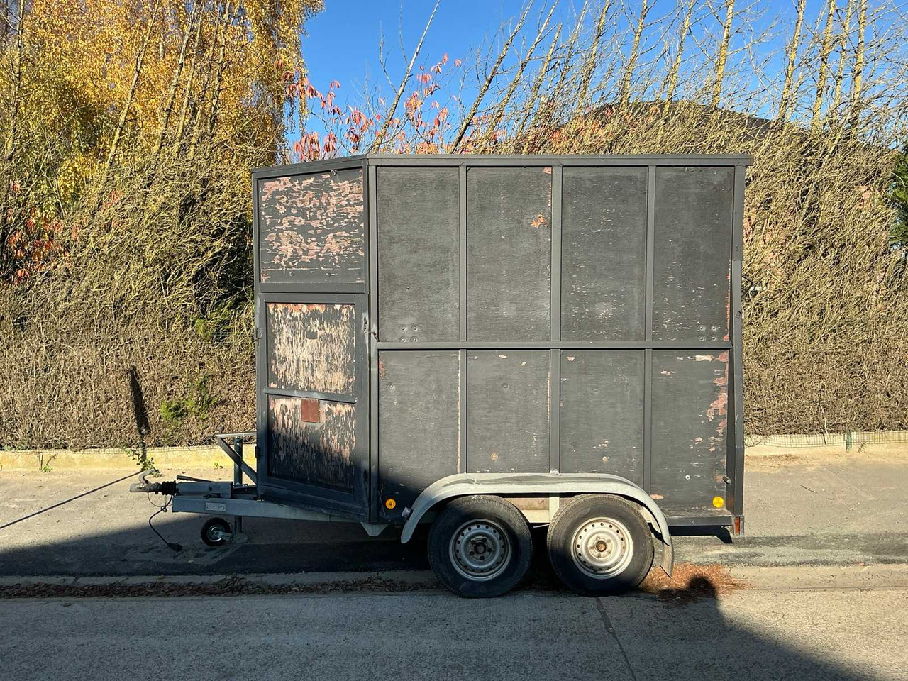 1992 B.C.W. V41020G HORSE TRAILER - Прицеп: фото 2 1992 B.C.W. V41020G HORSE TRAILER - Прицеп: фото 2