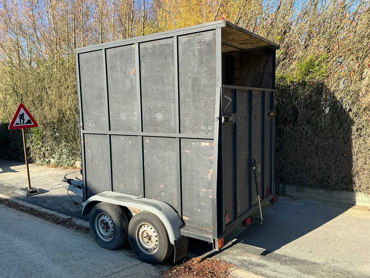 1992 B.C.W. V41020G HORSE TRAILER - Прицеп: фото 3 1992 B.C.W. V41020G HORSE TRAILER - Прицеп: фото 3