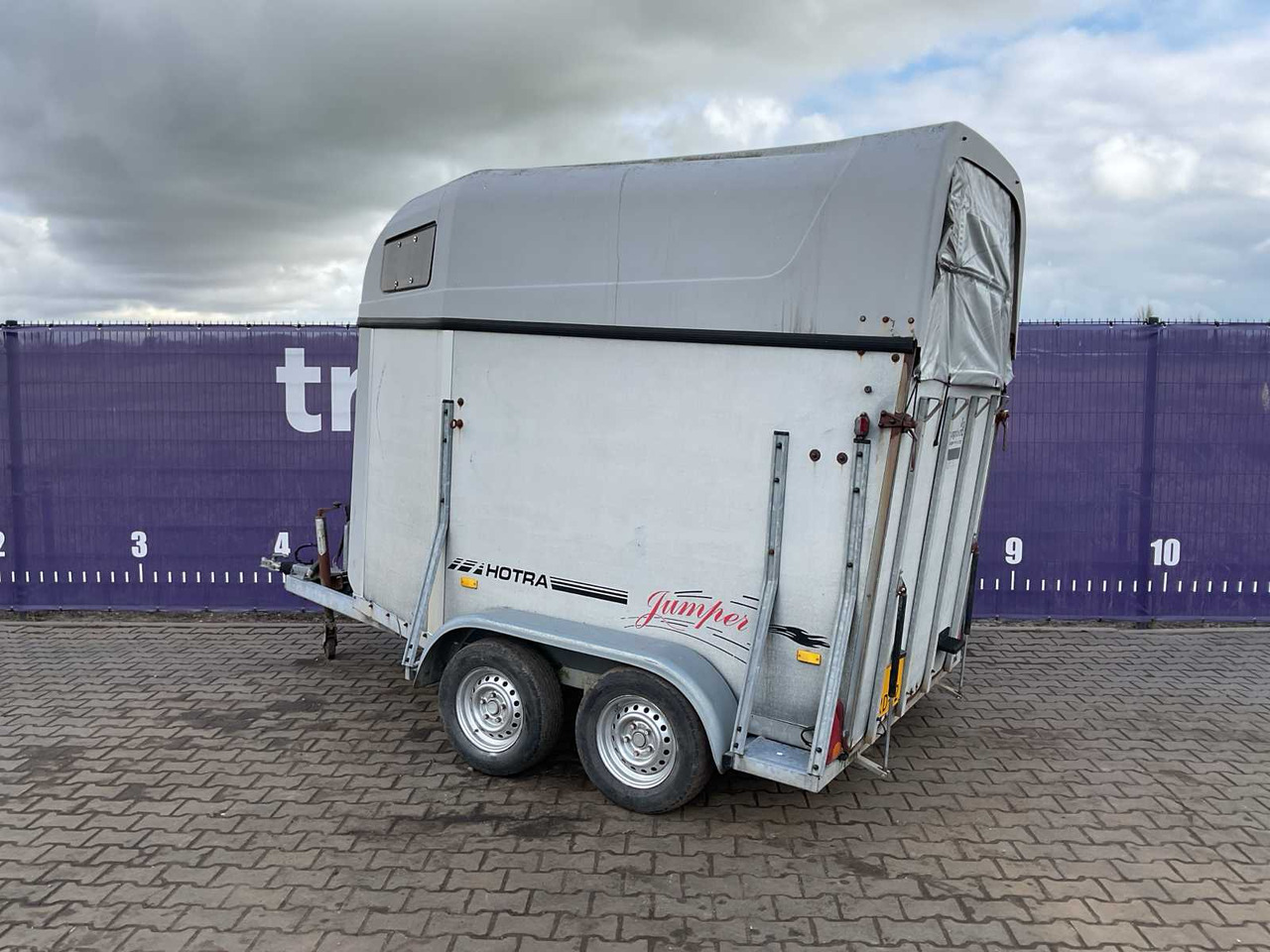 2005 - HOTRARIJS - VT-2000S - HORSE TRAILER - Прицеп: фото 4 2005 - HOTRARIJS - VT-2000S - HORSE TRAILER - Прицеп: фото 4