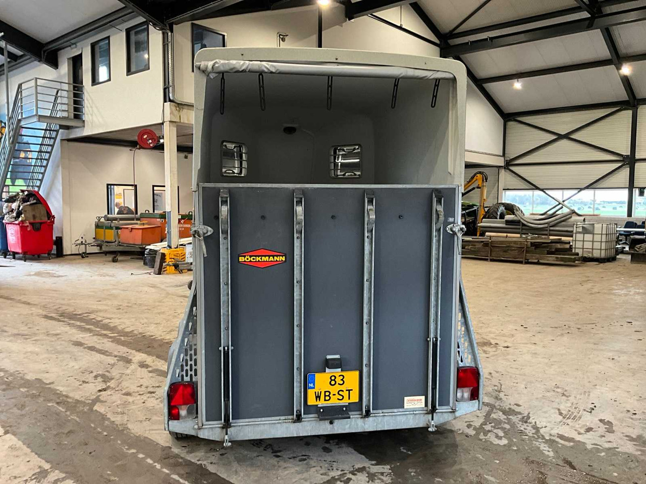2008 BOECKMANN P10 HORSE TRAILER - Прицеп: фото 4 2008 BOECKMANN P10 HORSE TRAILER - Прицеп: фото 4