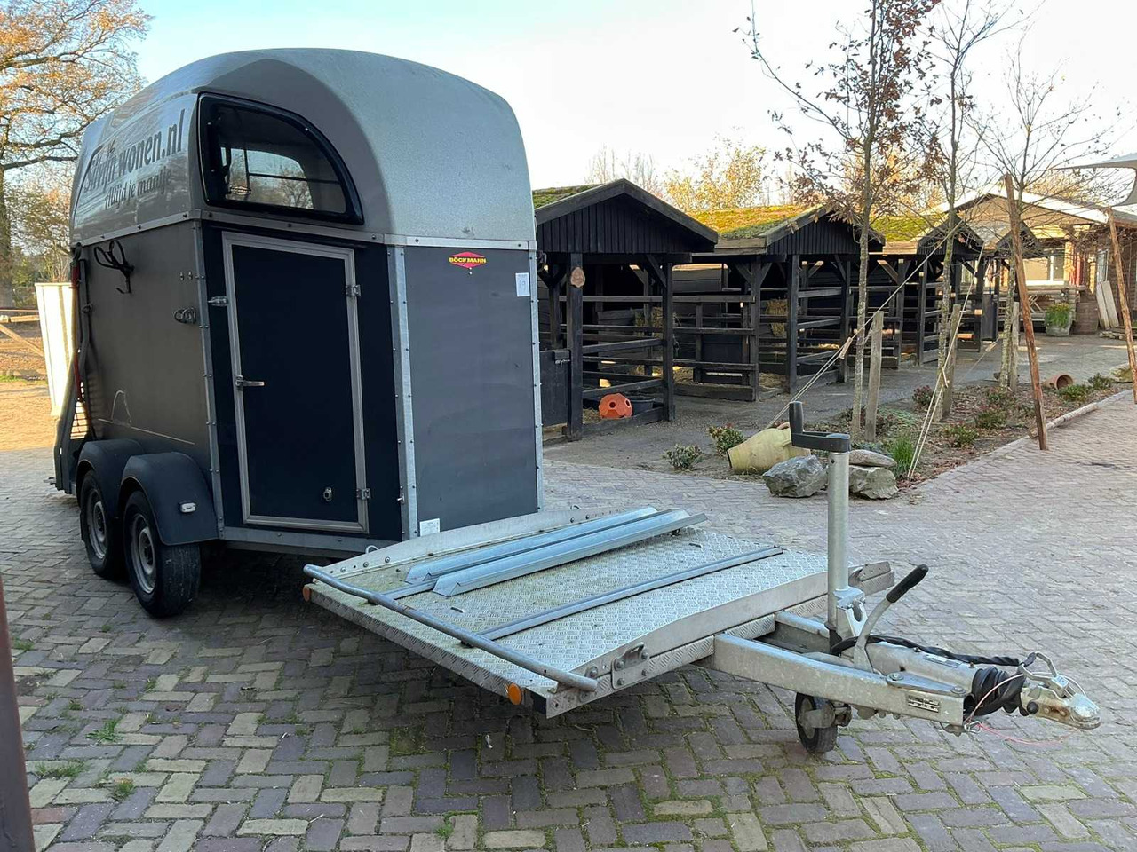 2017 BOCKMANN PHA-P-K 305165/270 HORSE TRAILER - Прицеп: фото 3 2017 BOCKMANN PHA-P-K 305165/270 HORSE TRAILER - Прицеп: фото 3