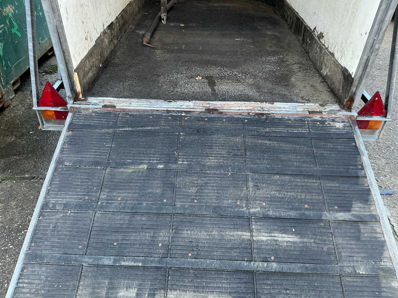 ALEC PK20 HORSE TRAILER - Прицеп: фото 4 ALEC PK20 HORSE TRAILER - Прицеп: фото 4