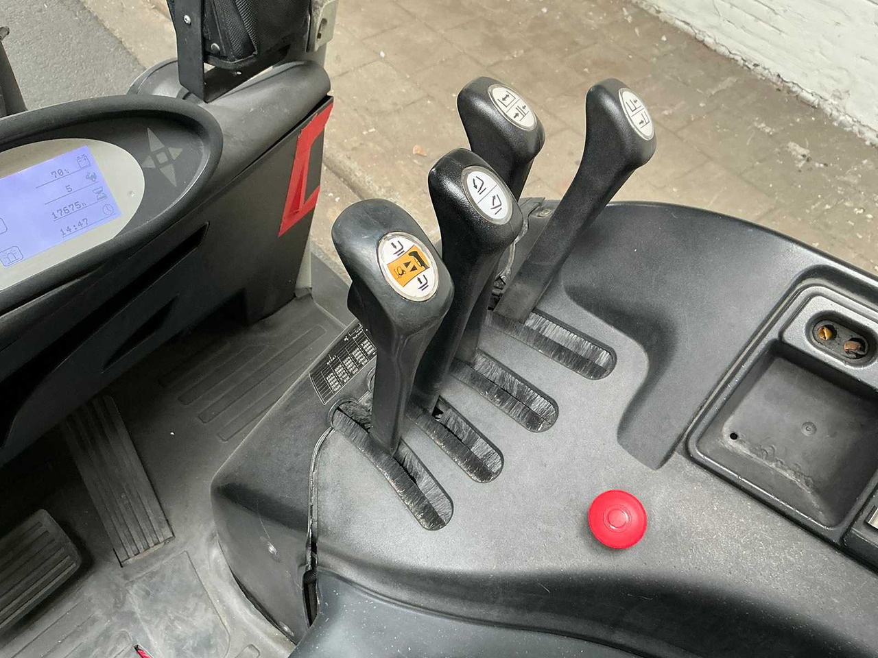 STILL - RX60-40 - FORKLIFT TRUCKS - 2012 - Вилочный погрузчик: фото 5 STILL - RX60-40 - FORKLIFT TRUCKS - 2012 - Вилочный погрузчик: фото 5