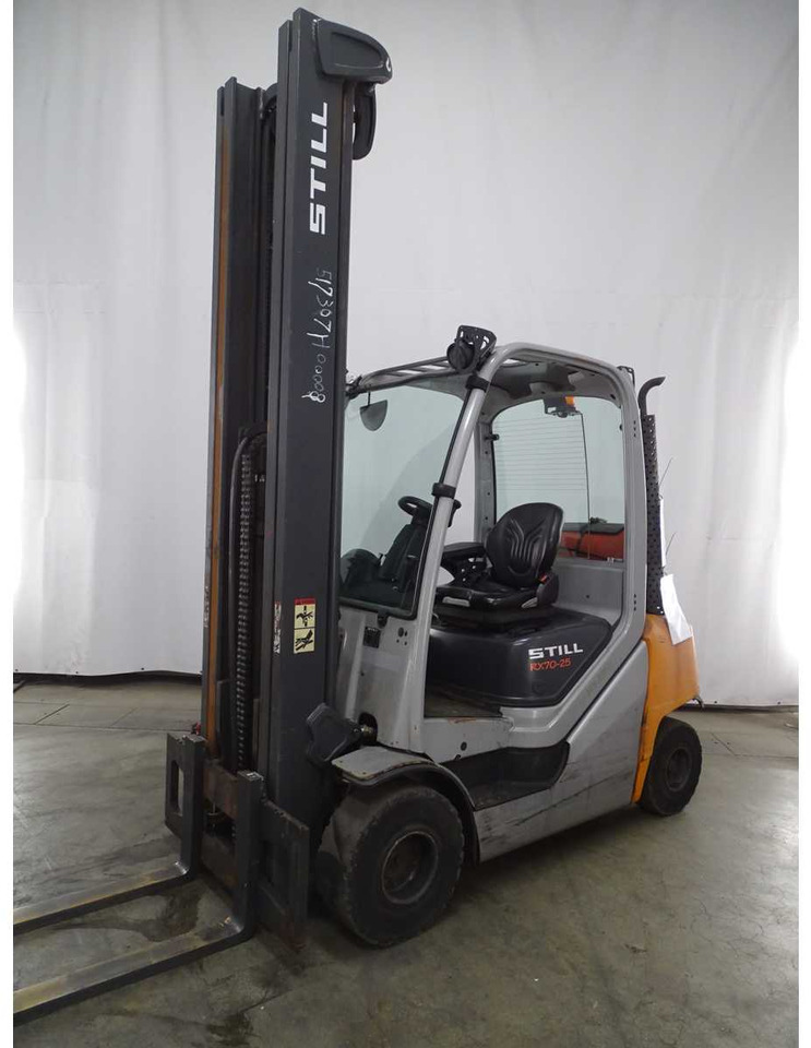 STILL RX70-25T 2017 FORKLIFT - Вилочный погрузчик: фото 1 STILL RX70-25T 2017 FORKLIFT - Вилочный погрузчик: фото 1