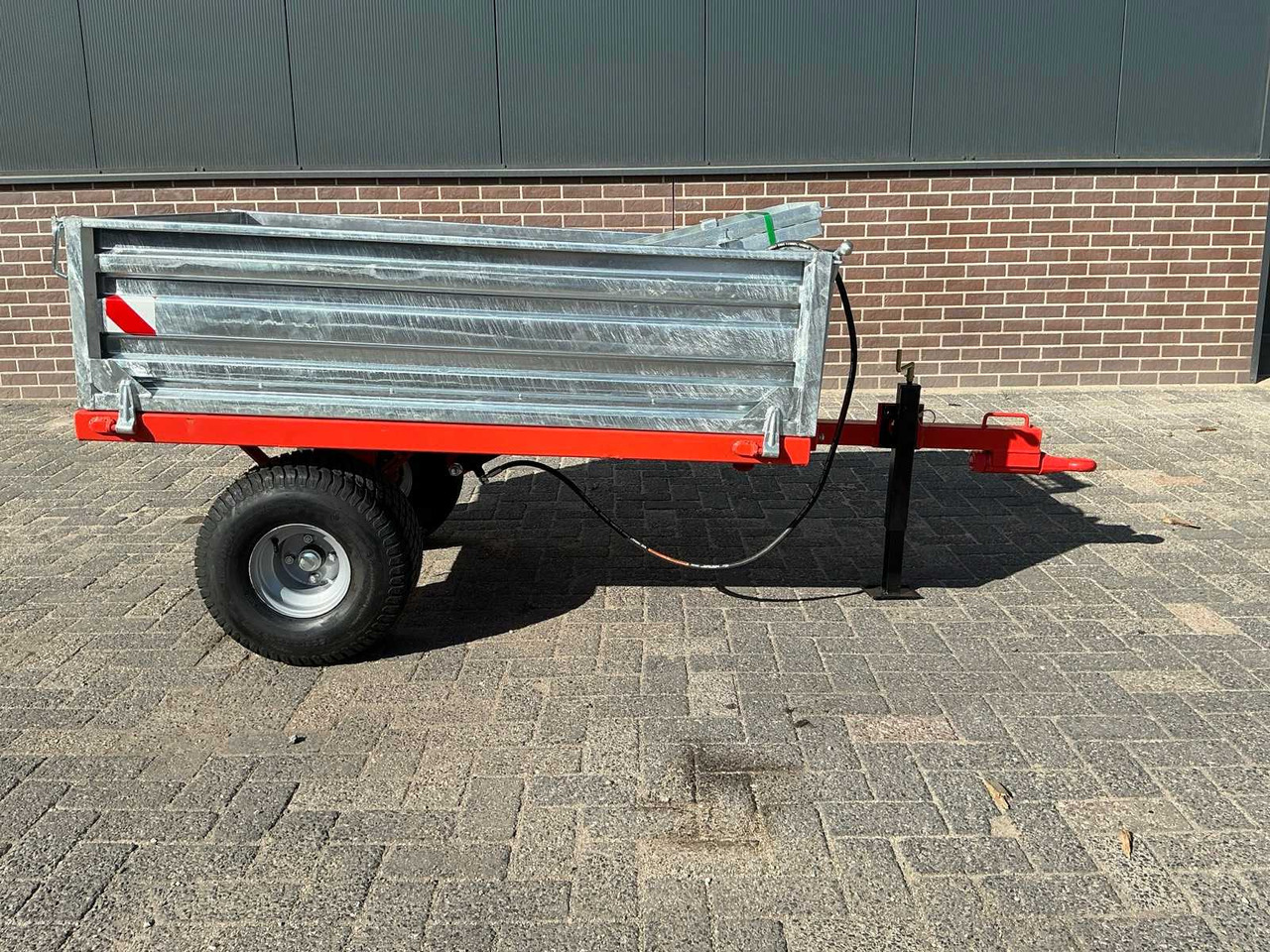 Single axle Dumper trailer - Сельскохозяйственный прицеп-самосвал: фото 5 Single axle Dumper trailer - Сельскохозяйственный прицеп-самосвал: фото 5