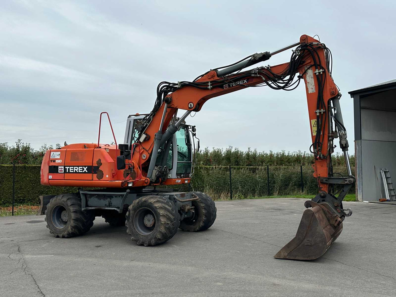 Terex TW150 - Колёсный экскаватор: фото 3 Terex TW150 - Колёсный экскаватор: фото 3
