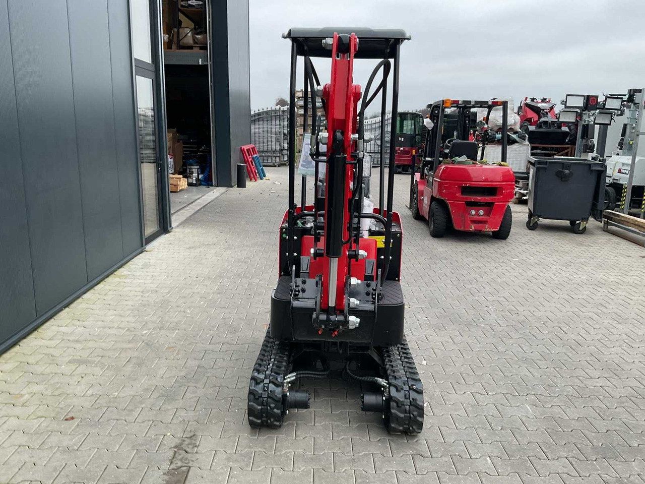 Мини-экскаватор VICSEC - VC13-R - MINI EXCAVATOR: фото 8 Мини-экскаватор VICSEC - VC13-R - MINI EXCAVATOR: фото 8