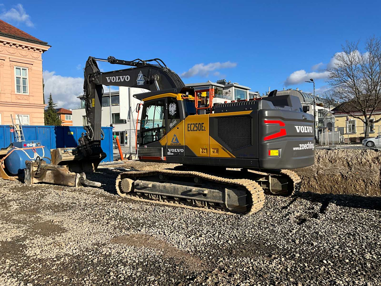 Volvo EXCAVATOR / EC250EL Hybrid - Гусеничный экскаватор: фото 2 Volvo EXCAVATOR / EC250EL Hybrid - Гусеничный экскаватор: фото 2