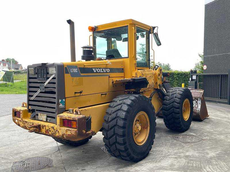 Volvo L70C - Мини-погрузчик с бортовым поворотом: фото 5 Volvo L70C - Мини-погрузчик с бортовым поворотом: фото 5