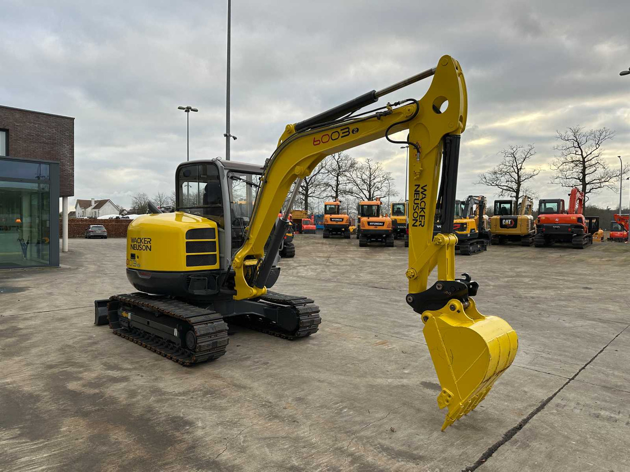 Wacker Neuson 6003 - Гусеничный экскаватор: фото 3 Wacker Neuson 6003 - Гусеничный экскаватор: фото 3