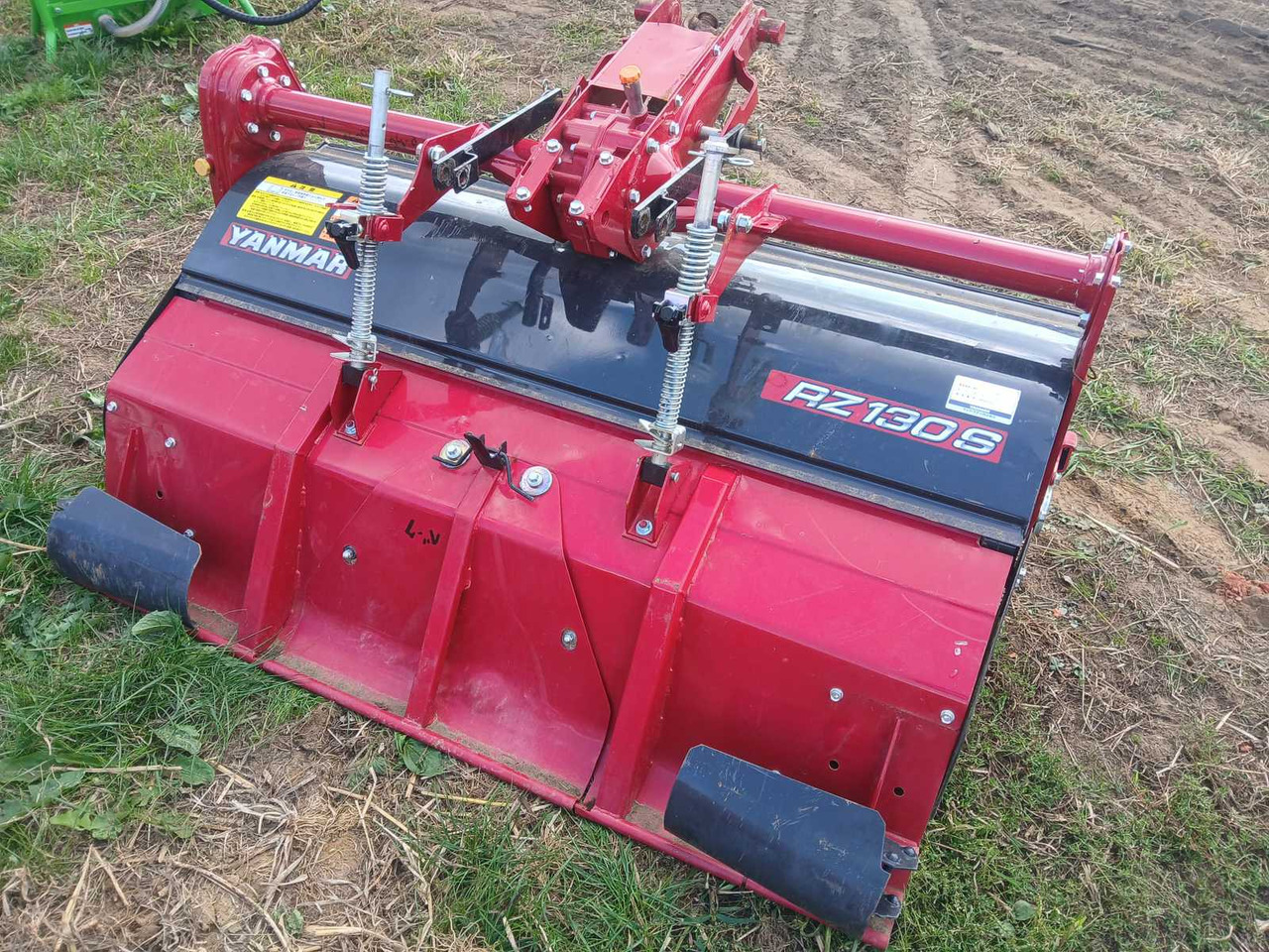 Yanmar RZ130S - Почвофреза: фото 2 Yanmar RZ130S - Почвофреза: фото 2
