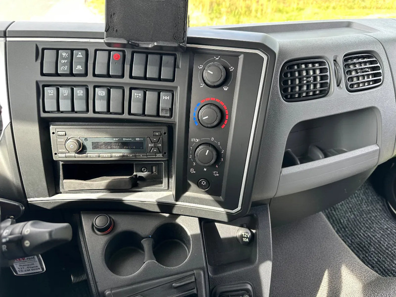 Тентованный грузовик Renault D240.12. EURO6. 11-2021.: фото 15 Тентованный грузовик Renault D240.12. EURO6. 11-2021.: фото 15