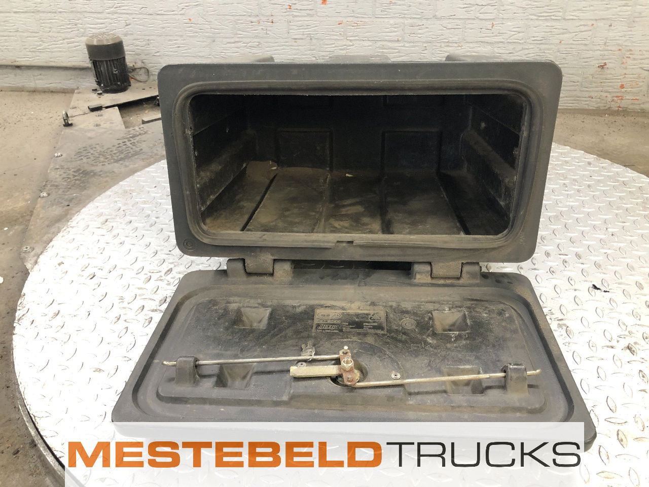 DAF Gereedschapskist CF - Рама/ Шасси для Грузовиков: фото 2 DAF Gereedschapskist CF - Рама/ Шасси для Грузовиков: фото 2