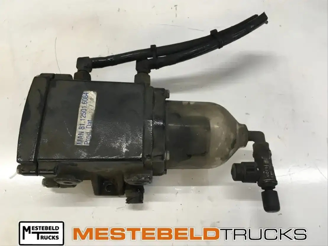 MAN Brandstoffilter verwarmd - Топливный фильтр для Грузовиков: фото 1 MAN Brandstoffilter verwarmd - Топливный фильтр для Грузовиков: фото 1