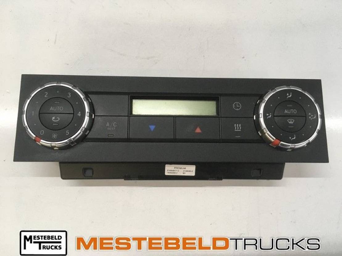 Mercedes Benz Airco bedieningspaneel - Система охлаждения для Грузовиков: фото 1 Mercedes Benz Airco bedieningspaneel - Система охлаждения для Грузовиков: фото 1
