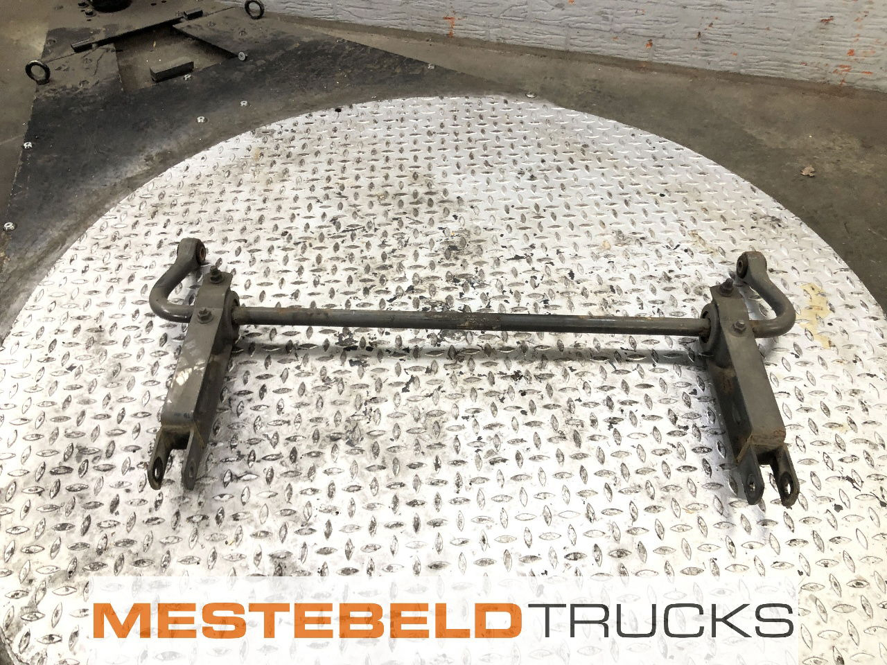 Mercedes-Benz Stabilisator achteras Atego - Задняя ось для Грузовиков: фото 1 Mercedes-Benz Stabilisator achteras Atego - Задняя ось для Грузовиков: фото 1