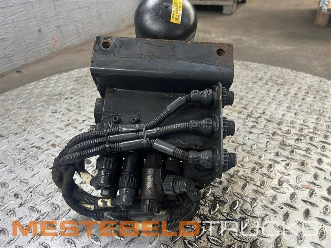 Mercedes-Benz Stuurventiel sleepas Mercedes - Рулевое управление для Грузовиков: фото 2 Mercedes-Benz Stuurventiel sleepas Mercedes - Рулевое управление для Грузовиков: фото 2