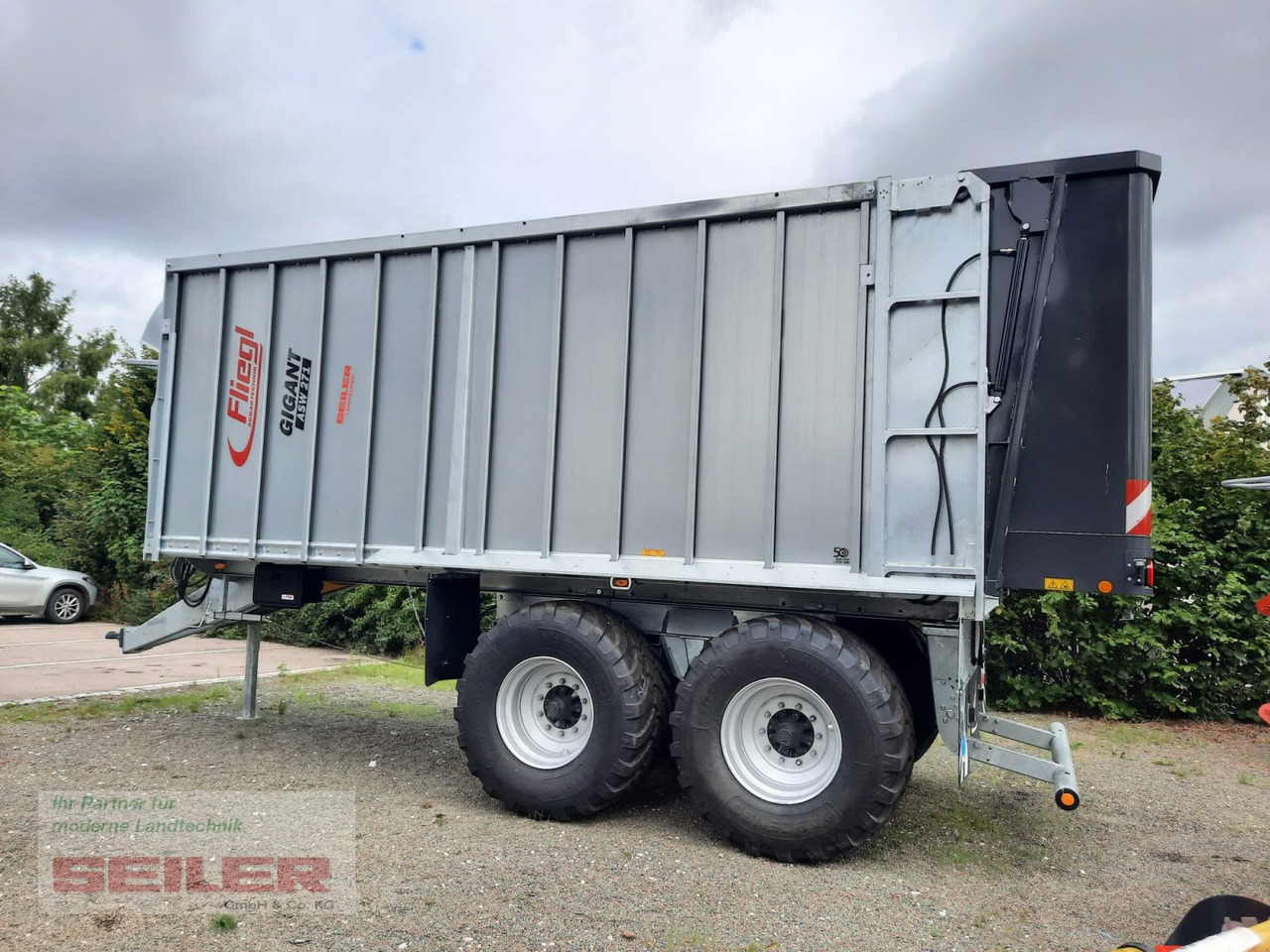 Fliegl ASW 271 C FOX "Franken-Renner" 40m³ - Самозагружающийся прицеп: фото 5 Fliegl ASW 271 C FOX "Franken-Renner" 40m³ - Самозагружающийся прицеп: фото 5