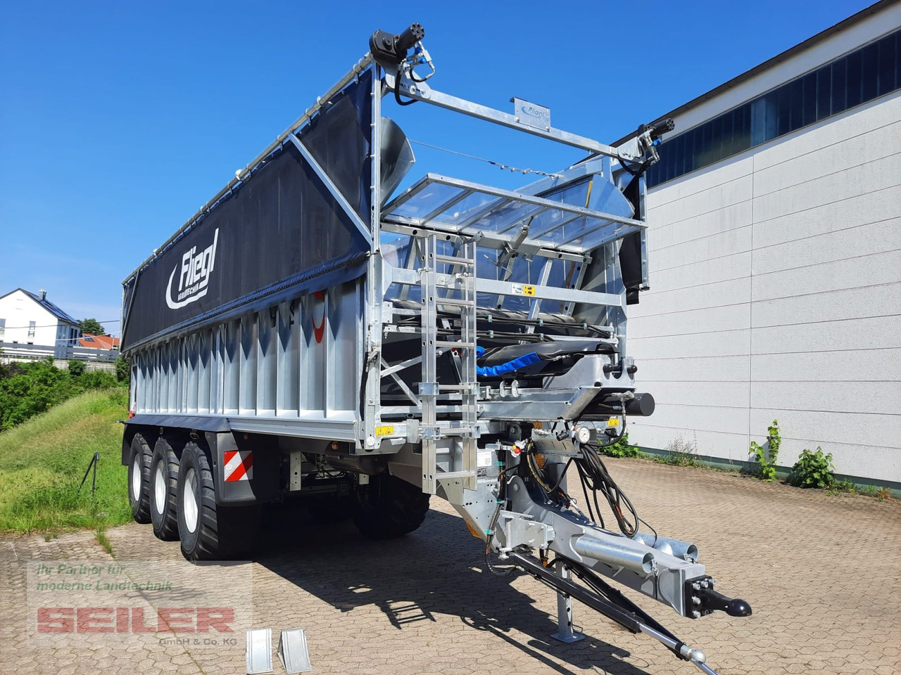 Fliegl ASW 391 TAURUS FOX 50m³ ZWL + Top Lift Light - Самозагружающийся прицеп: фото 3 Fliegl ASW 391 TAURUS FOX 50m³ ZWL + Top Lift Light - Самозагружающийся прицеп: фото 3