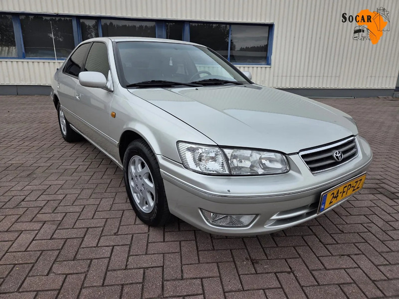 Toyota Camry 3.0 V6 24v // Automaat // leather Seats Cruise Control - Седан: фото 1 Toyota Camry 3.0 V6 24v // Automaat // leather Seats Cruise Control - Седан: фото 1