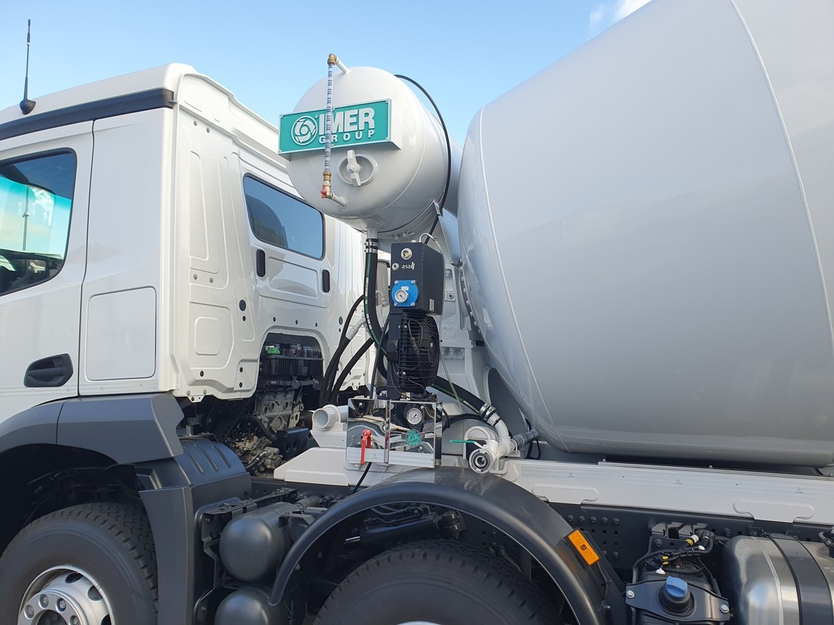 MERCEDES-BENZ Arocs 3740 8x4 Betonmischer IMER ORU LT105 H 10m - Автобетоносмеситель: фото 5 MERCEDES-BENZ Arocs 3740 8x4 Betonmischer IMER ORU LT105 H 10m - Автобетоносмеситель: фото 5
