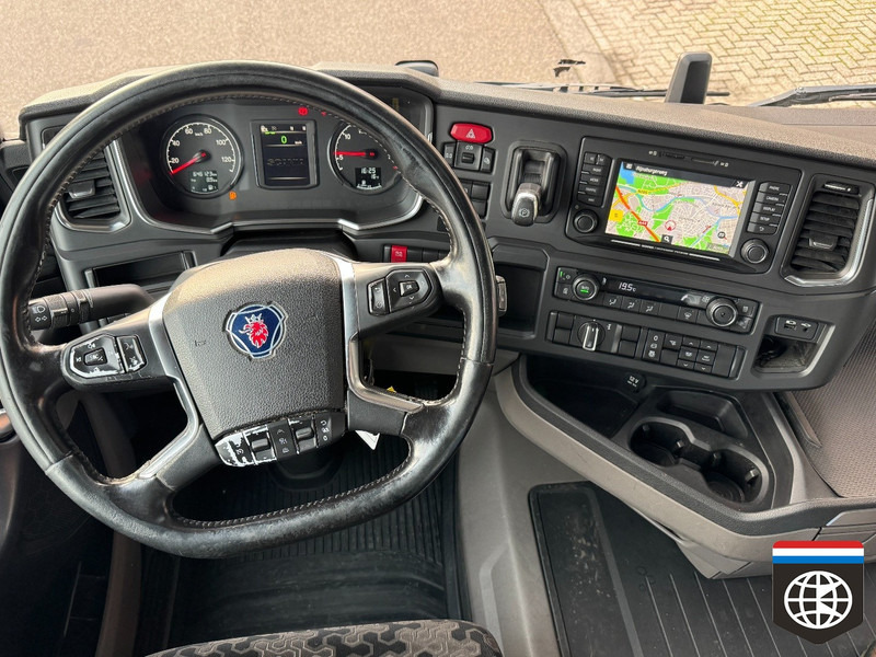 Scania R450 euro 6 D - Retarder - Night A/C - CLEAN TRUCK - full spoiler - Тягач: фото 4 Scania R450 euro 6 D - Retarder - Night A/C - CLEAN TRUCK - full spoiler - Тягач: фото 4