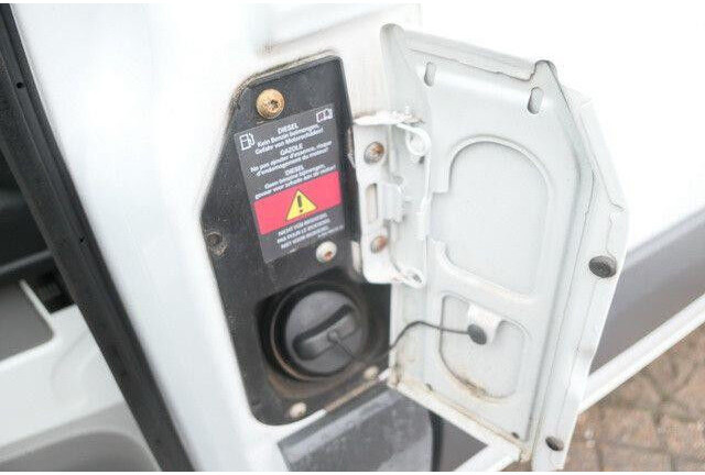 Легковой фургон Mercedes-Benz 213 CDI Sprinter 4x2, Klima, 3. Sitz, Holzausbau: фото 11 Легковой фургон Mercedes-Benz 213 CDI Sprinter 4x2, Klima, 3. Sitz, Holzausbau: фото 11