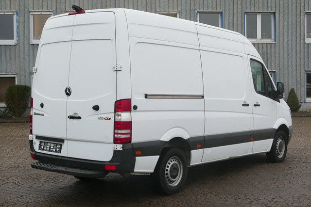 Mercedes-Benz 213 CDI Sprinter 4x2, Klima, 3. Sitz, Holzausbau - Легковой фургон: фото 4 Mercedes-Benz 213 CDI Sprinter 4x2, Klima, 3. Sitz, Holzausbau - Легковой фургон: фото 4
