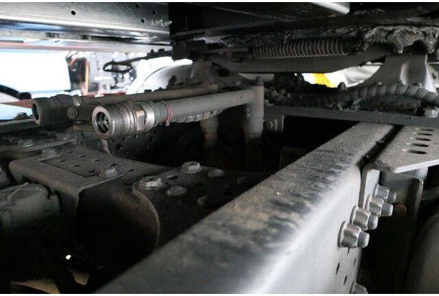 Mercedes-Benz 1853 LS Actros StyleLine HAD, Retarder, Hydr.,AC - Тягач: фото 4 Mercedes-Benz 1853 LS Actros StyleLine HAD, Retarder, Hydr.,AC - Тягач: фото 4