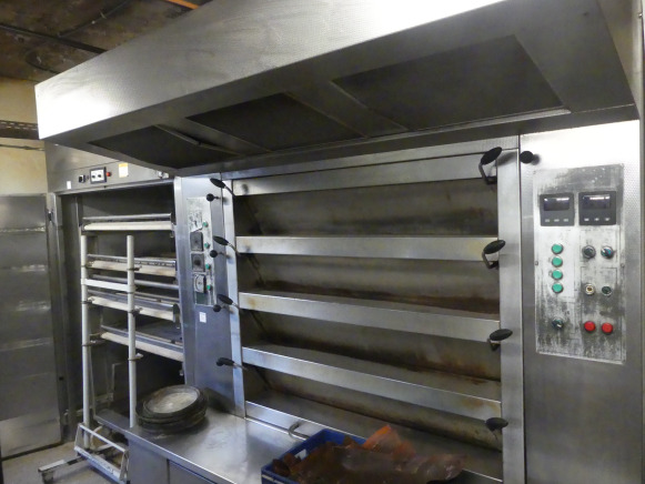 Four au mazout avec chambre étuve Ooms - Хлебопекарное оборудование: фото 2 Four au mazout avec chambre étuve Ooms - Хлебопекарное оборудование: фото 2