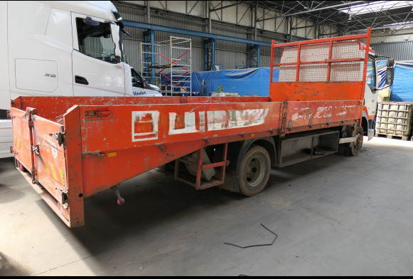 REF:imat : 1-GEM-292 - Camion plateau DAF LF45 (2002-326.743 km) - Грузовик бортовой/ Платформа: фото 4 REF:imat : 1-GEM-292 - Camion plateau DAF LF45 (2002-326.743 km) - Грузовик бортовой/ Платформа: фото 4